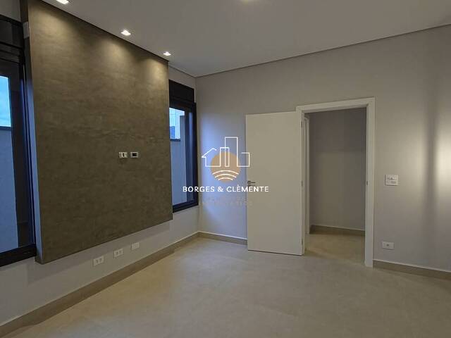 Casa para Venda em Atibaia - 5