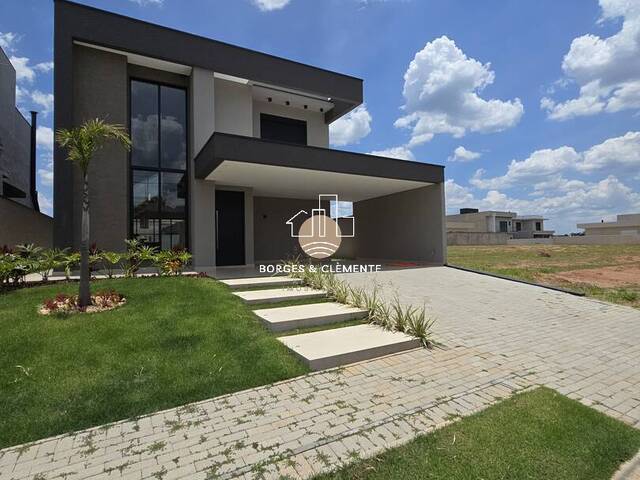 Venda em Residencial Teriva Vista da Serra - Atibaia