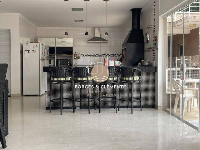 Casa para Venda em Atibaia - 4