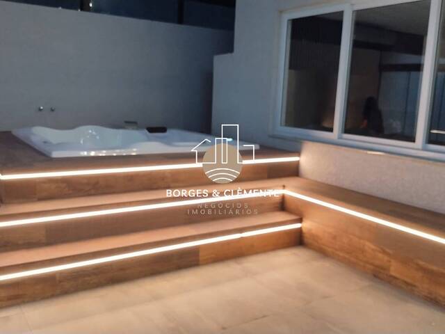 Casa para Venda em Atibaia - 4