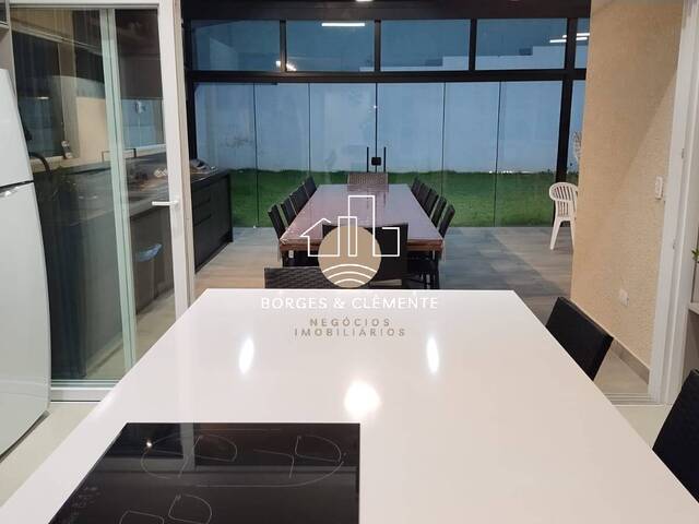 Casa para Venda em Atibaia - 5