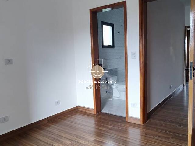 #25 - Casa para Venda em Atibaia - SP