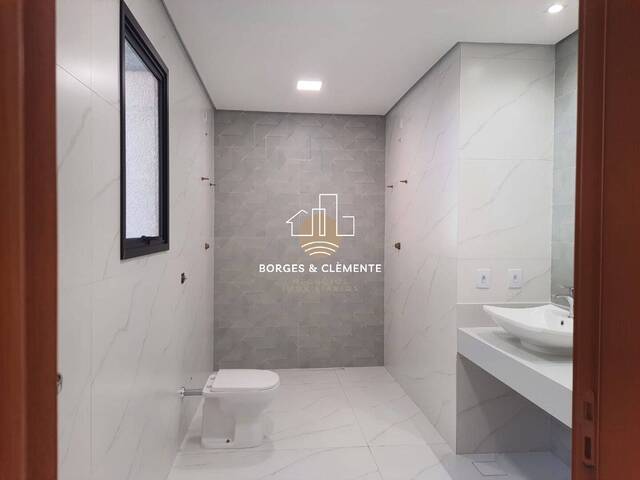 #28 - Casa para Venda em Atibaia - SP