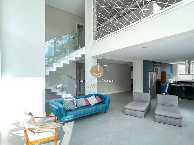 Casa para Venda em Atibaia - 4