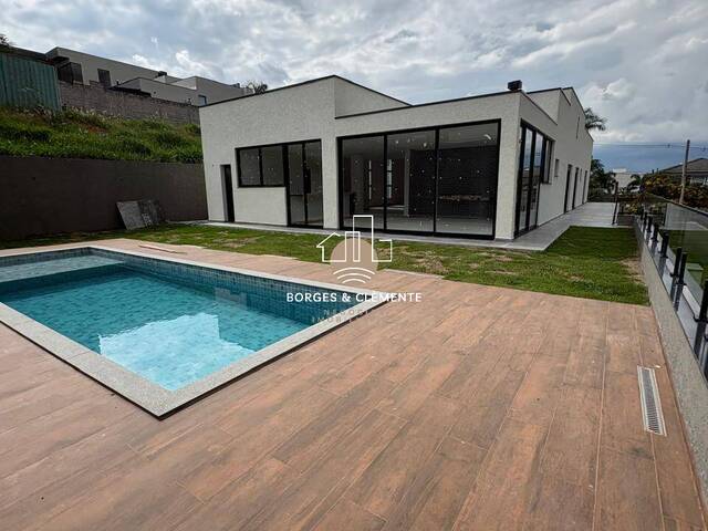 Casa para Venda em Atibaia - 5