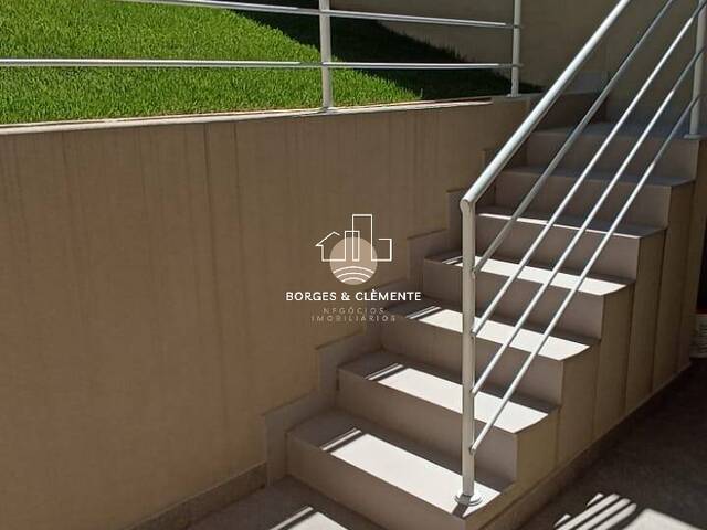 Casa para Venda em Atibaia - 5