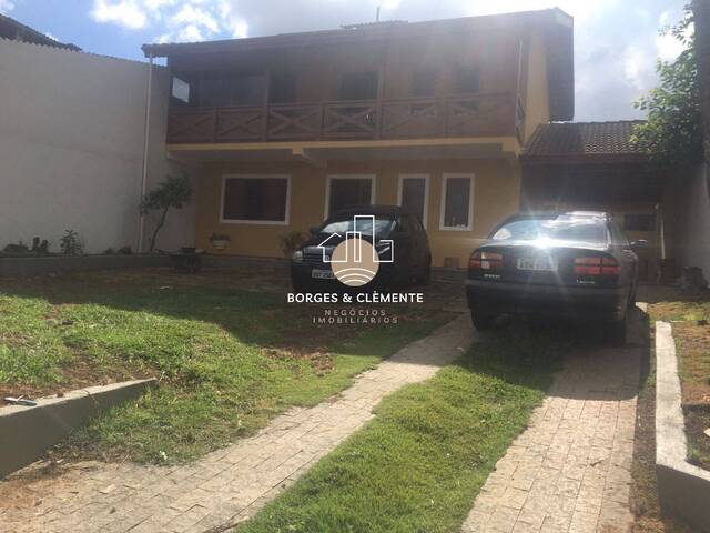 Casa para Venda em Atibaia - 4