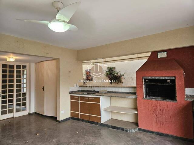 Casa para Venda em Atibaia - 4