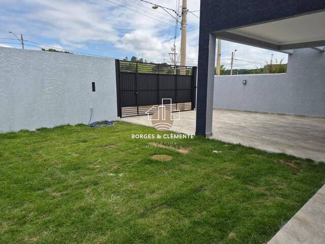 #64 - Casa para Venda em Atibaia - SP