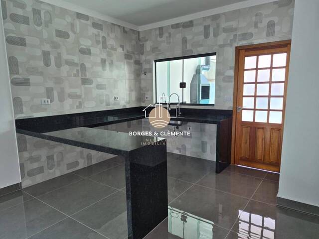 Casa para Venda em Atibaia - 5