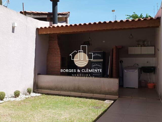 Casa para Venda em Atibaia - 4