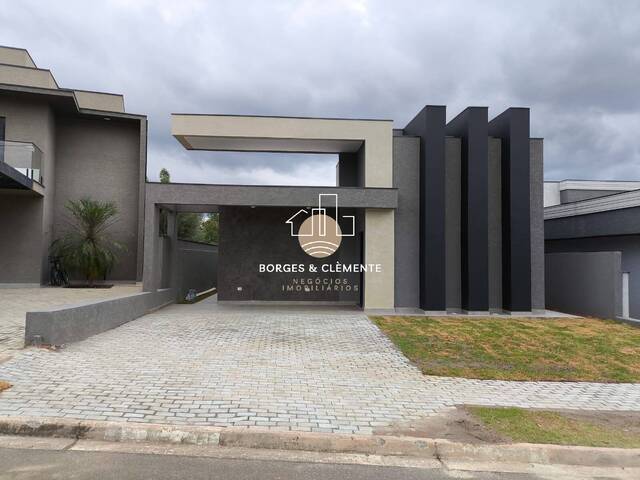 Casa para Venda em Atibaia - 2