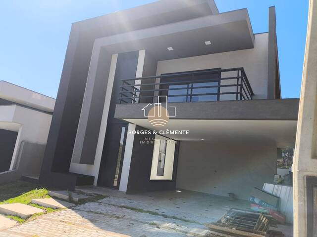 Casa para Venda em Atibaia - 4