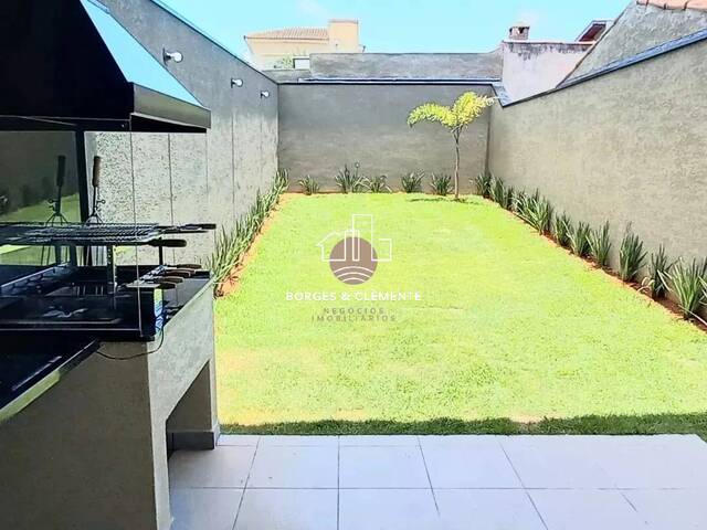 Casa para Venda em Atibaia - 5