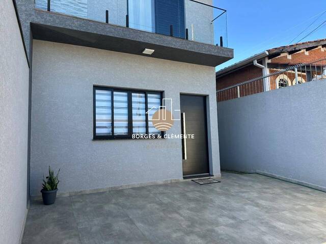 Casa para Venda em Atibaia - 2