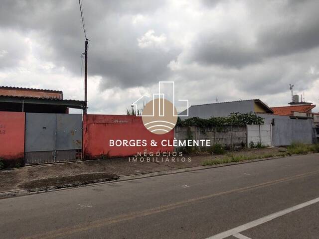 Área para Venda em Atibaia - 3