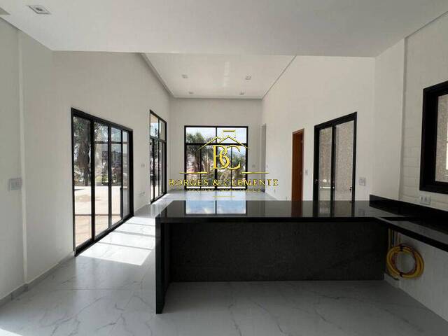 #103 - Casa para Venda em Bragança Paulista - SP