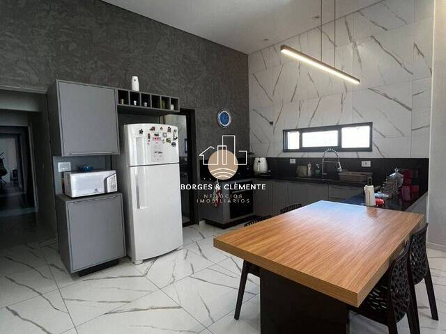 #107 - Casa para Venda em Atibaia - SP