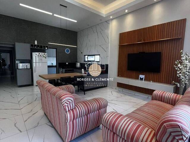 Venda em Jardim Dos Pinheiros - Atibaia