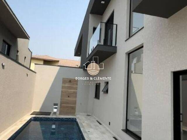 Casa para Venda em Atibaia - 2