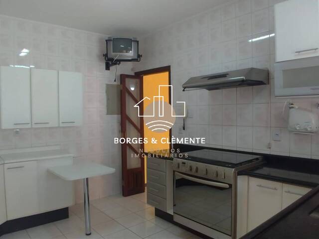 Casa para Venda em Atibaia - 3