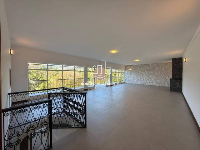 Casa para Venda em Atibaia - 5