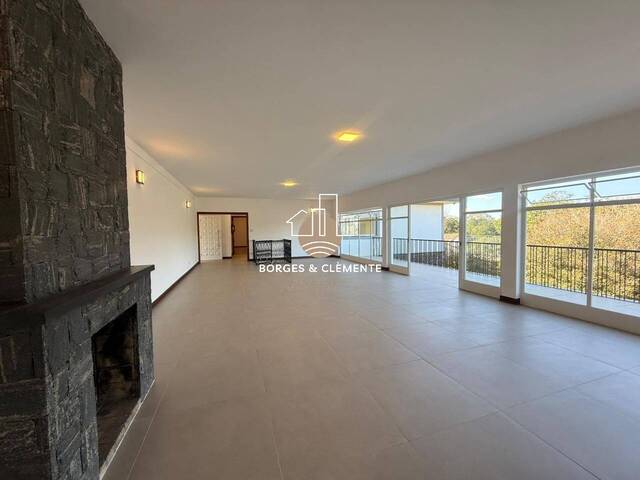 Casa para Venda em Atibaia - 2