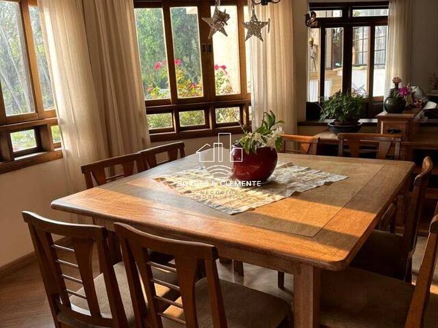 Casa para Venda em Atibaia - 2