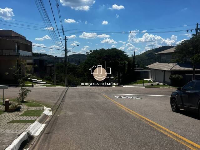 Casa para Venda em Atibaia - 4