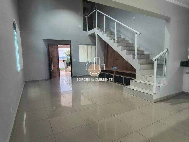 #146 - Sobrado para Venda em Atibaia - SP