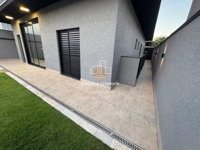 Casa para Venda em Atibaia - 2