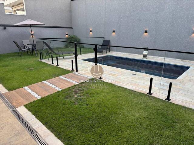 Casa para Venda em Atibaia - 4