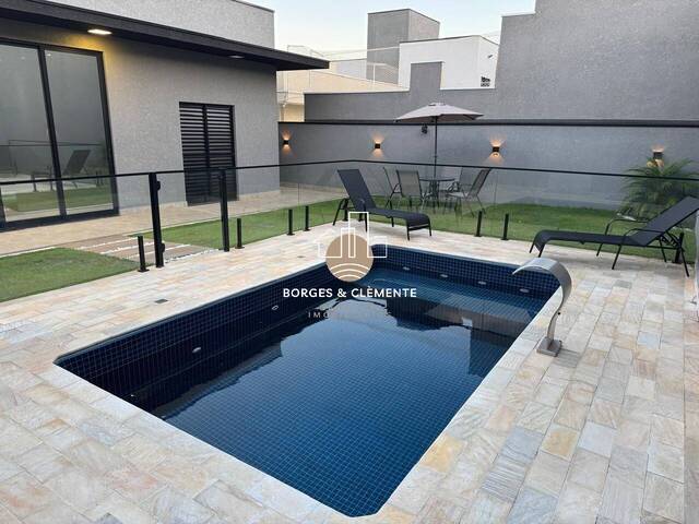 Casa para Venda em Atibaia - 5