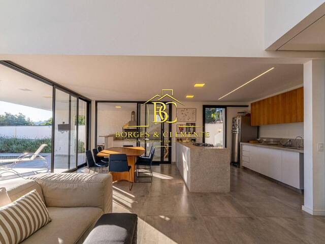 #219 - Casa para Venda em Atibaia - SP