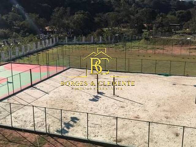 Área para Venda em Atibaia - 3