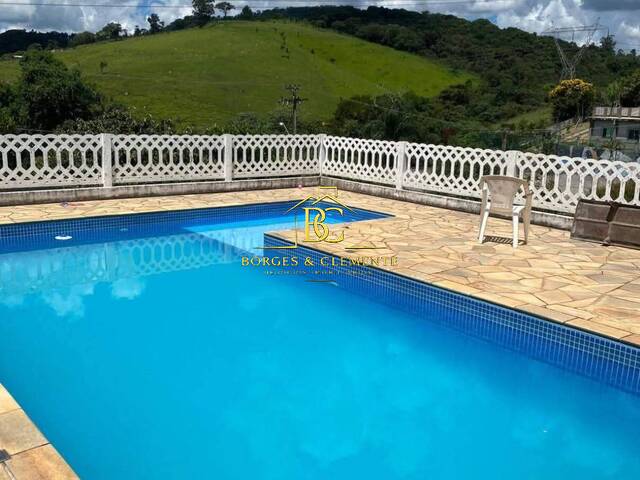 Casa para Venda em Mairiporã - 2