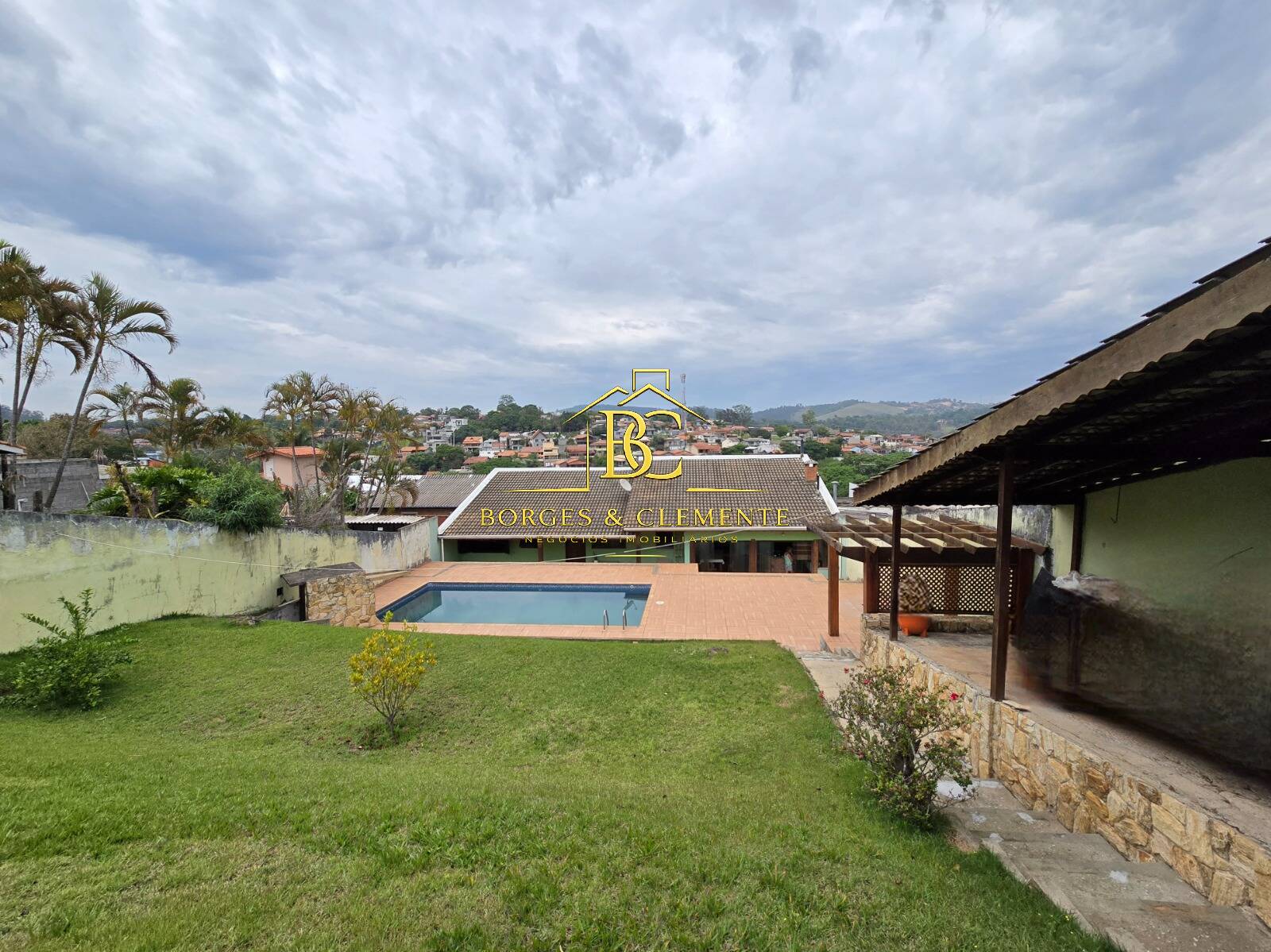 Casa, 1 quarto, 75 m² - Foto 1