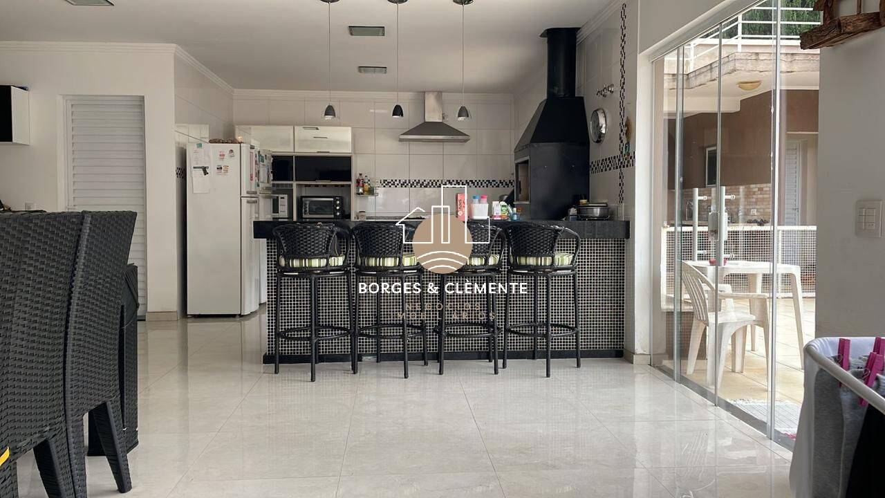 Casa, 3 quartos, 180 m² - Foto 4