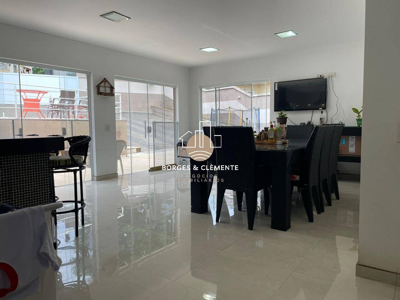 Casa, 3 quartos, 180 m² - Foto 3