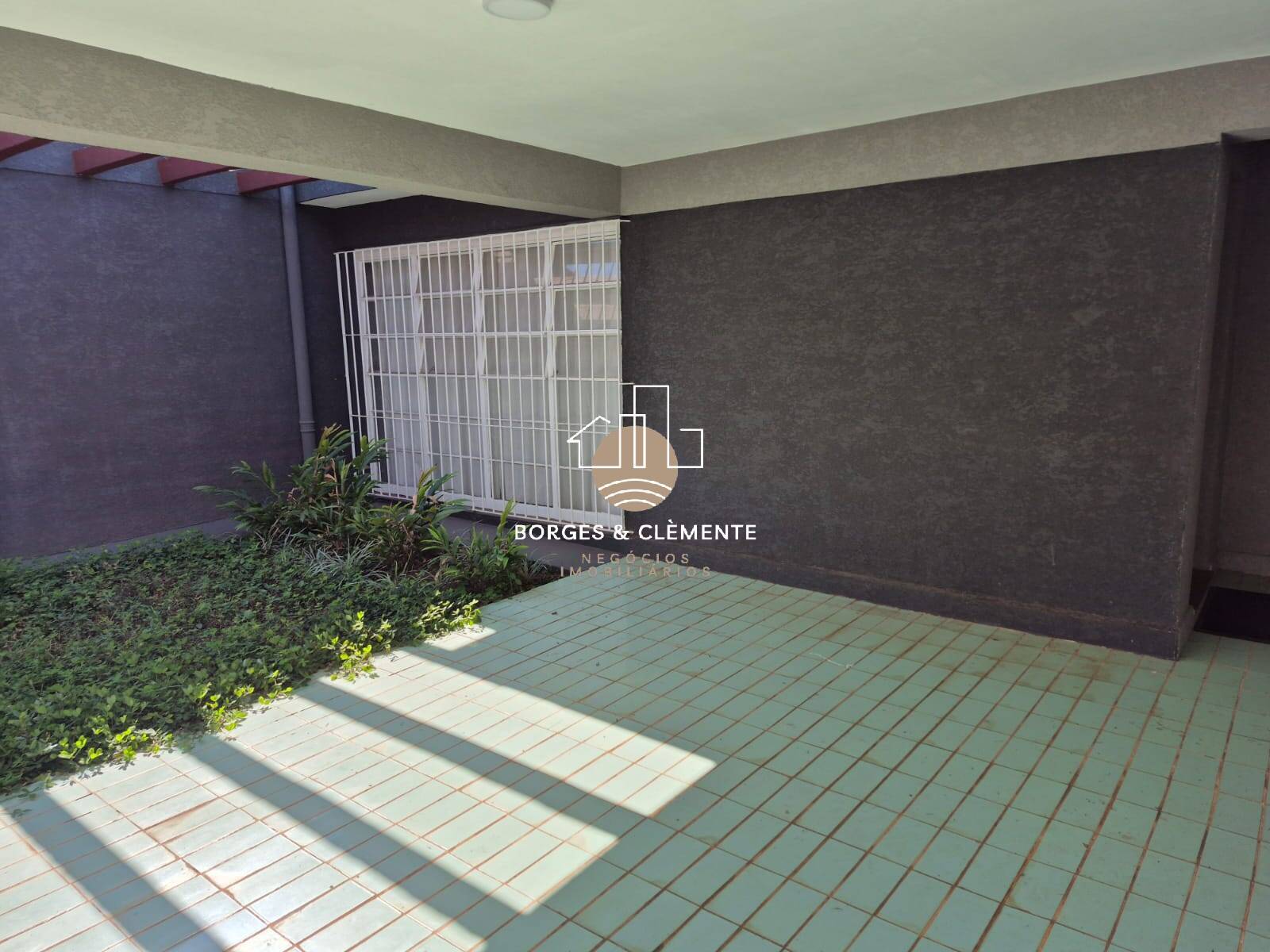 Casa, 4 quartos, 209 m² - Foto 1