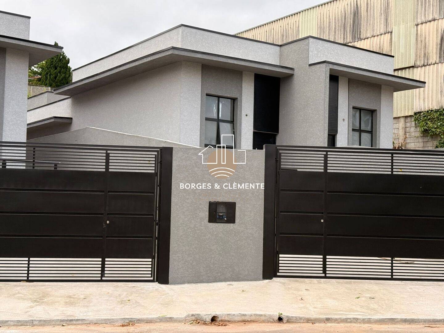 Casa, 3 quartos, 107 m² - Foto 1