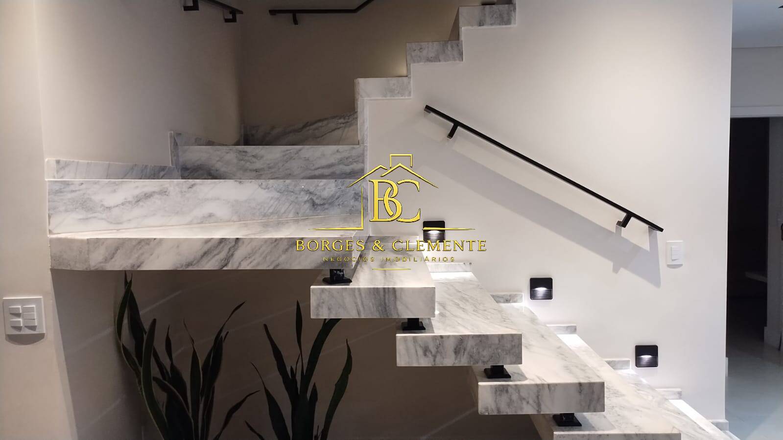 Casa, 3 quartos, 256 m² - Foto 13