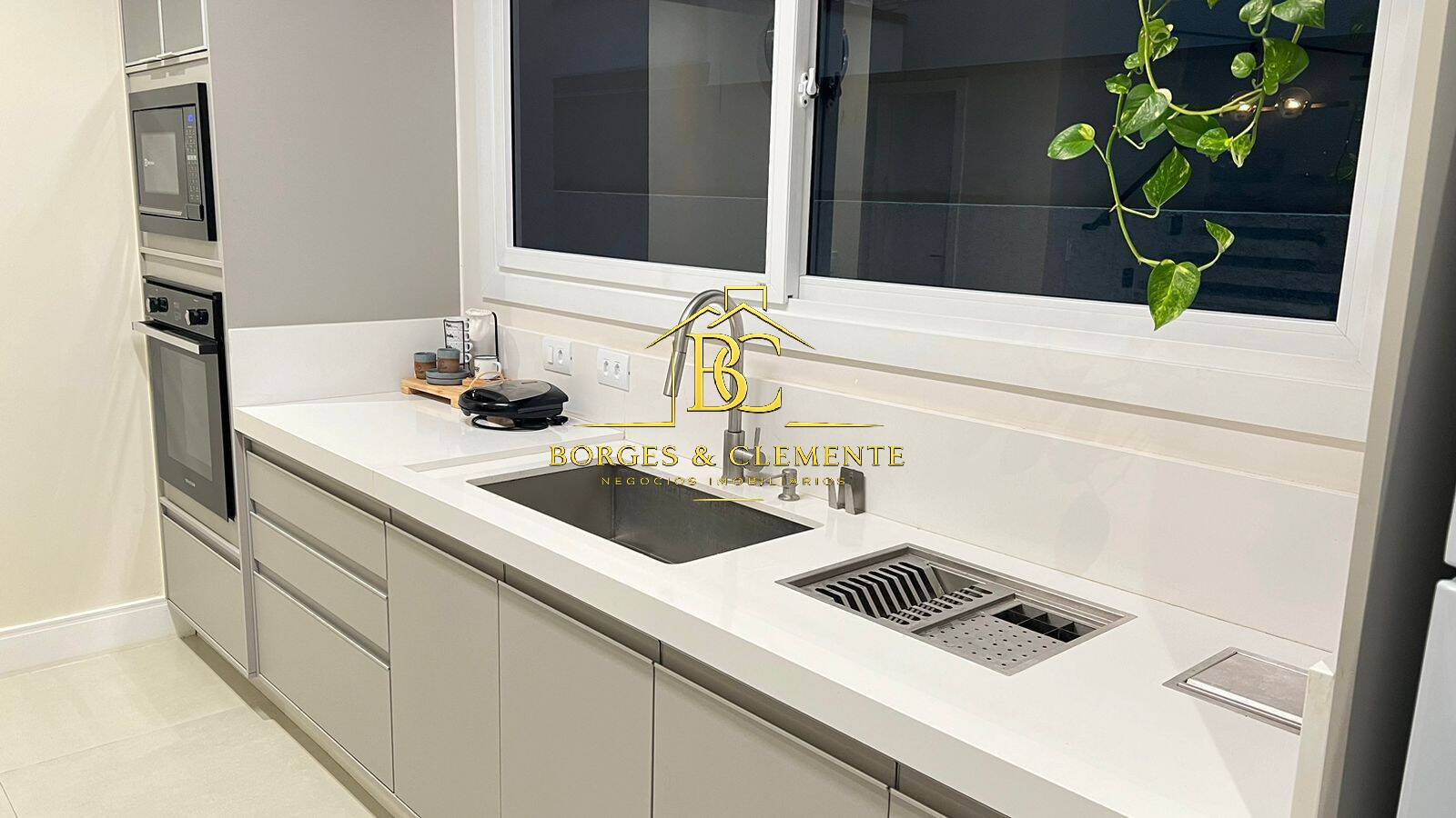 Casa, 3 quartos, 256 m² - Foto 25