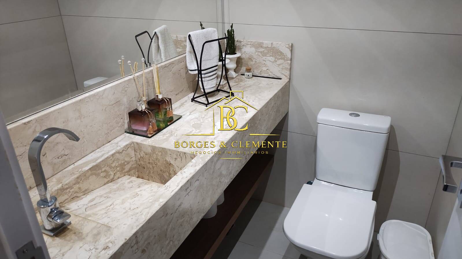 Casa, 3 quartos, 256 m² - Foto 28