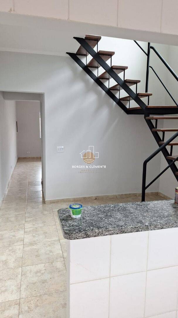 Casa, 3 quartos, 121 m² - Foto 2