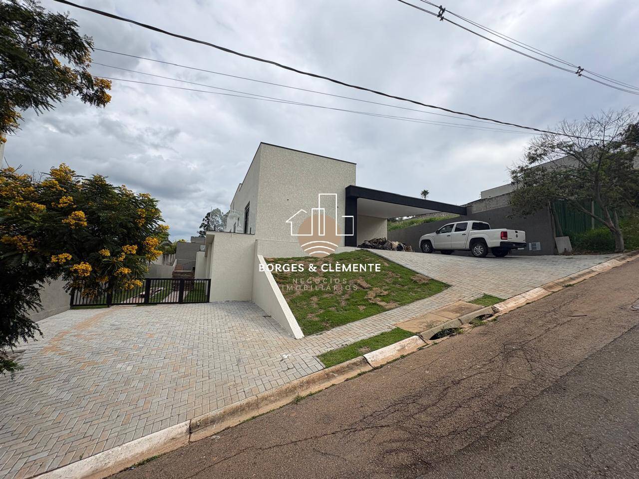 Casa, 3 quartos, 327 m² - Foto 2