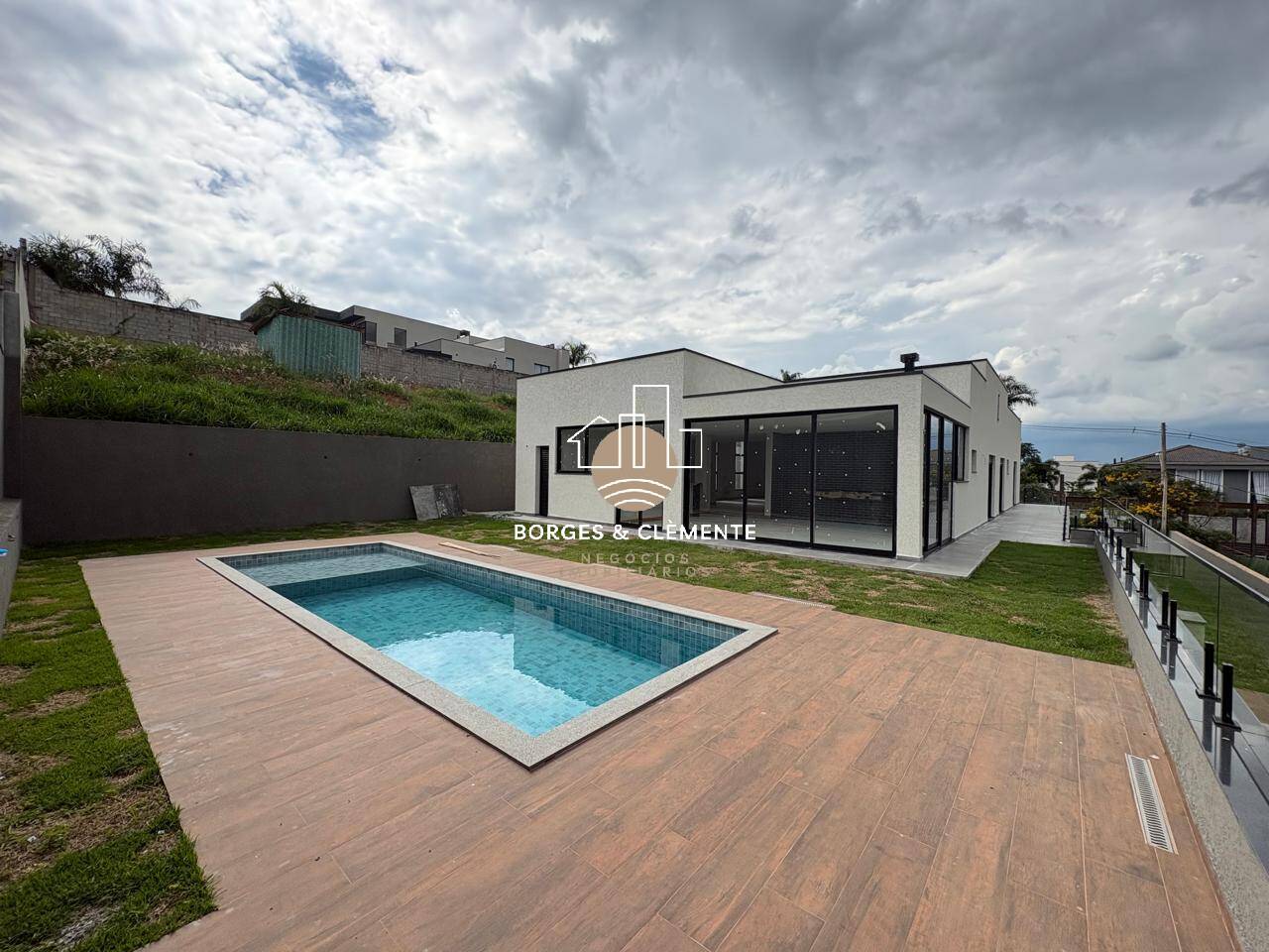 Casa, 3 quartos, 327 m² - Foto 4