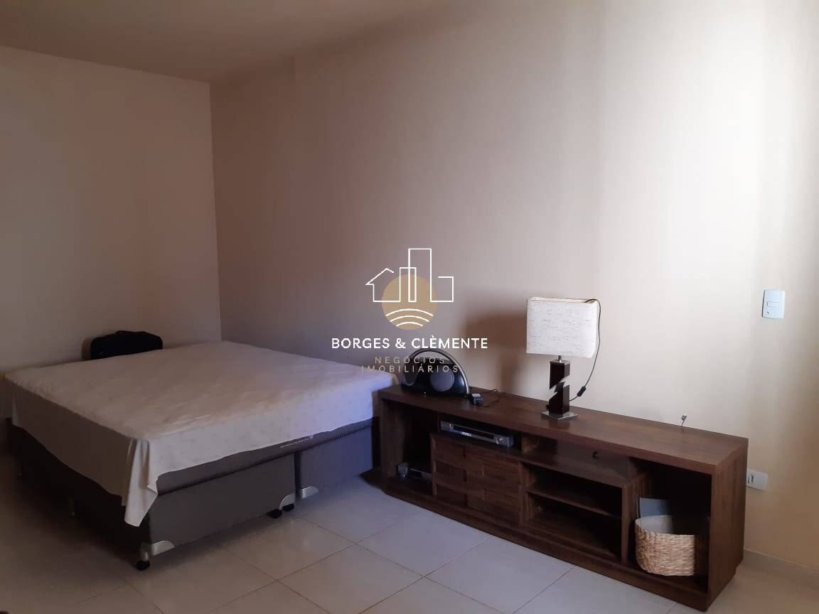 Casa, 3 quartos, 250 m² - Foto 8