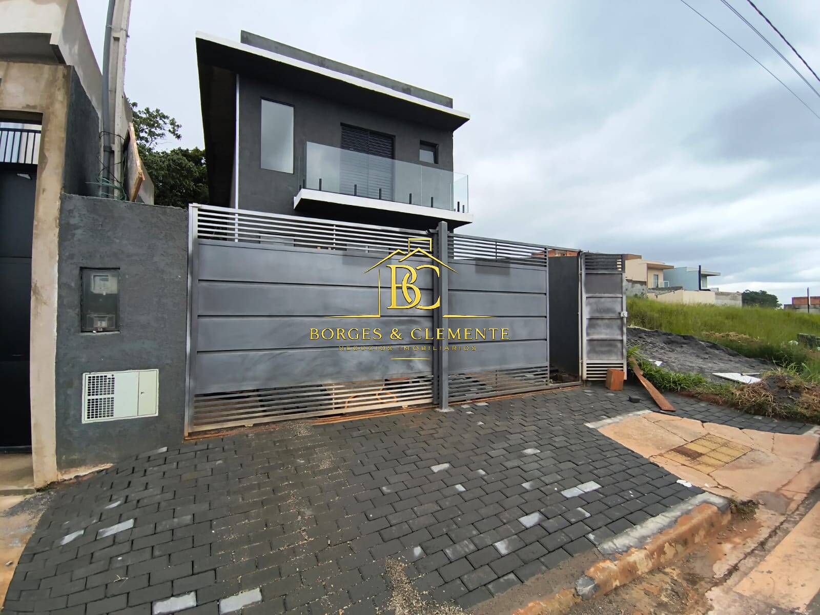 Casa, 3 quartos, 105 m² - Foto 1