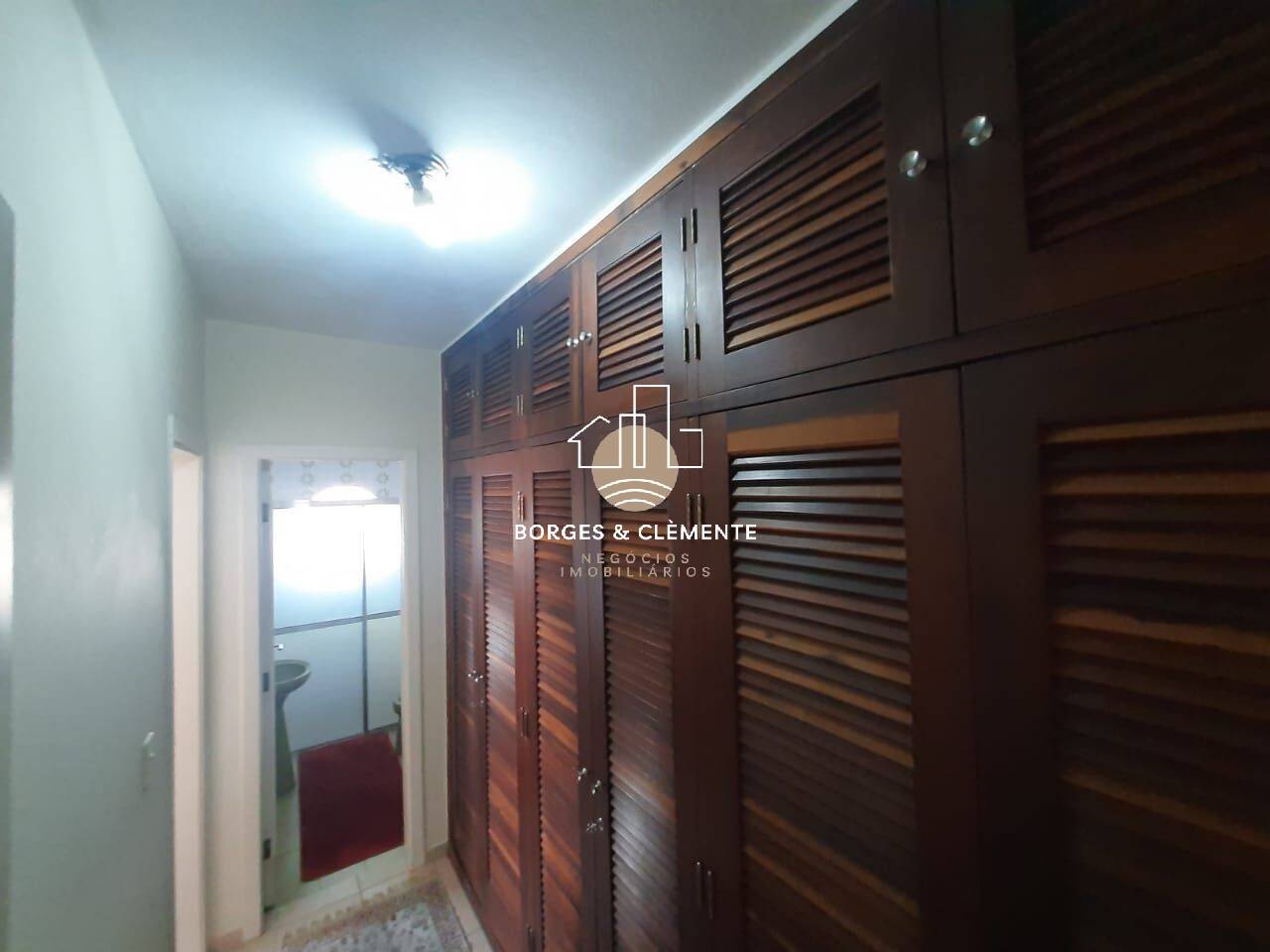Casa, 3 quartos, 234 m² - Foto 15